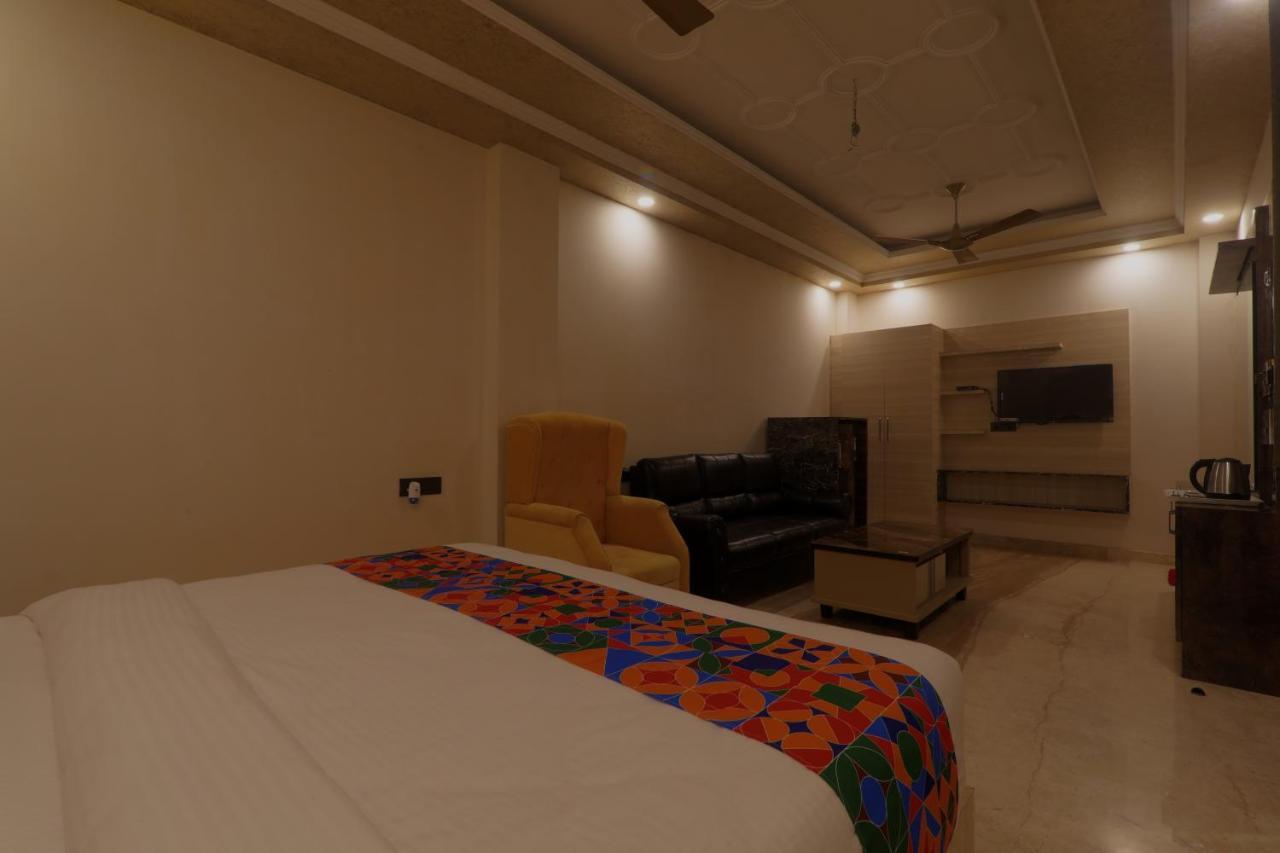Отель Shri Tirupati Residency Лакхнау Экстерьер фото