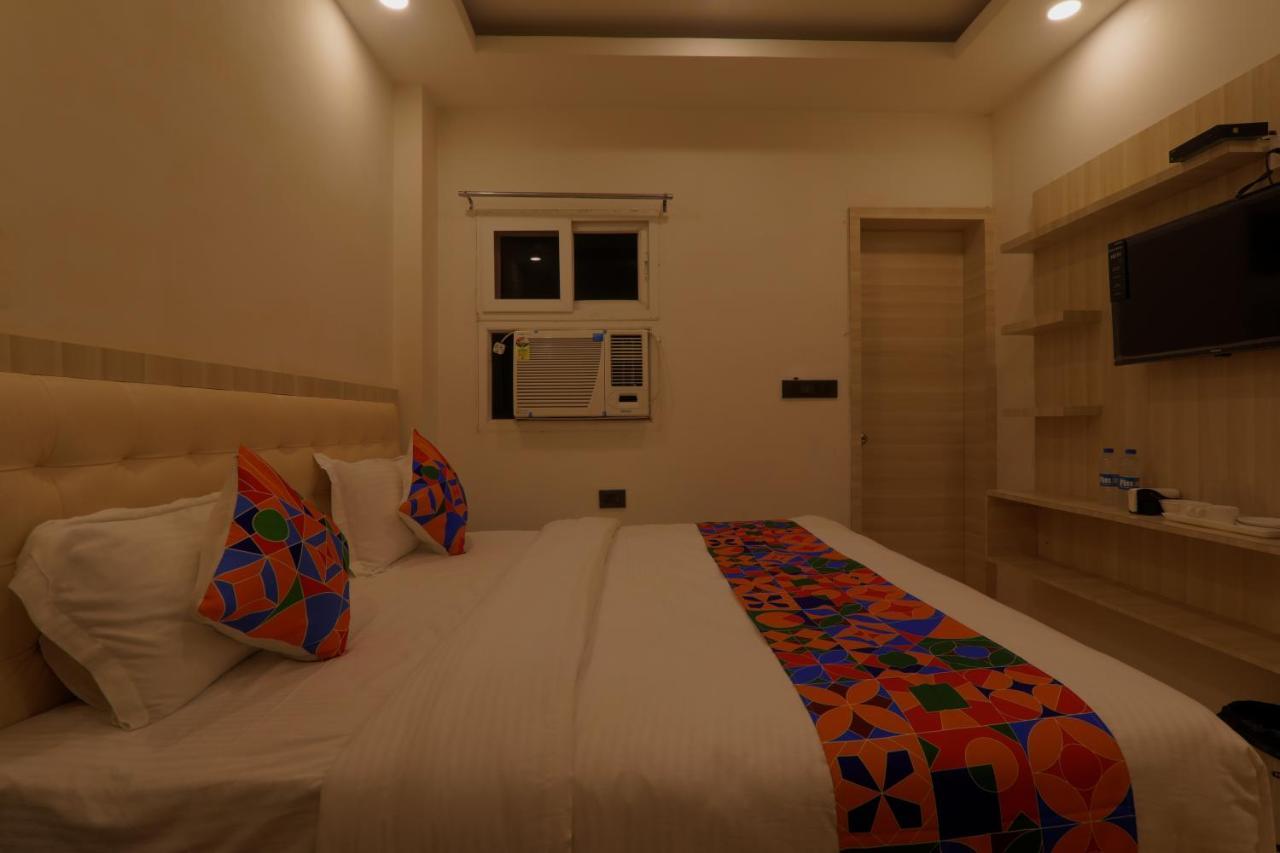 Отель Shri Tirupati Residency Лакхнау Экстерьер фото